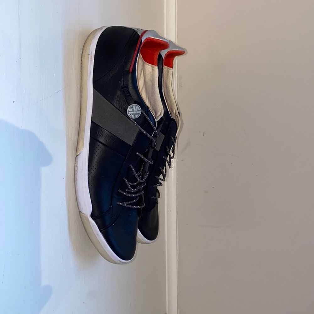 Place Mulberry Sneakers Size 12